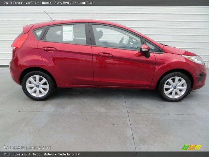Ruby Red / Charcoal Black 2013 Ford Fiesta SE Hatchback