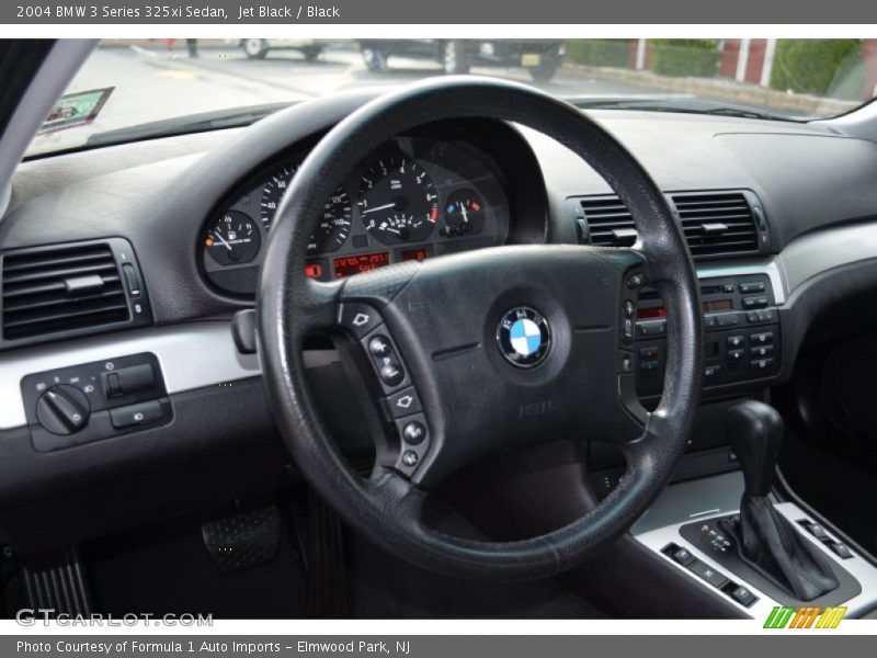 Jet Black / Black 2004 BMW 3 Series 325xi Sedan