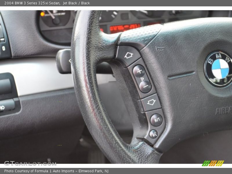 Jet Black / Black 2004 BMW 3 Series 325xi Sedan