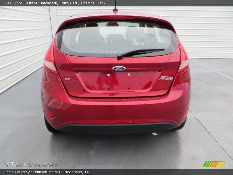 Ruby Red / Charcoal Black 2013 Ford Fiesta SE Hatchback