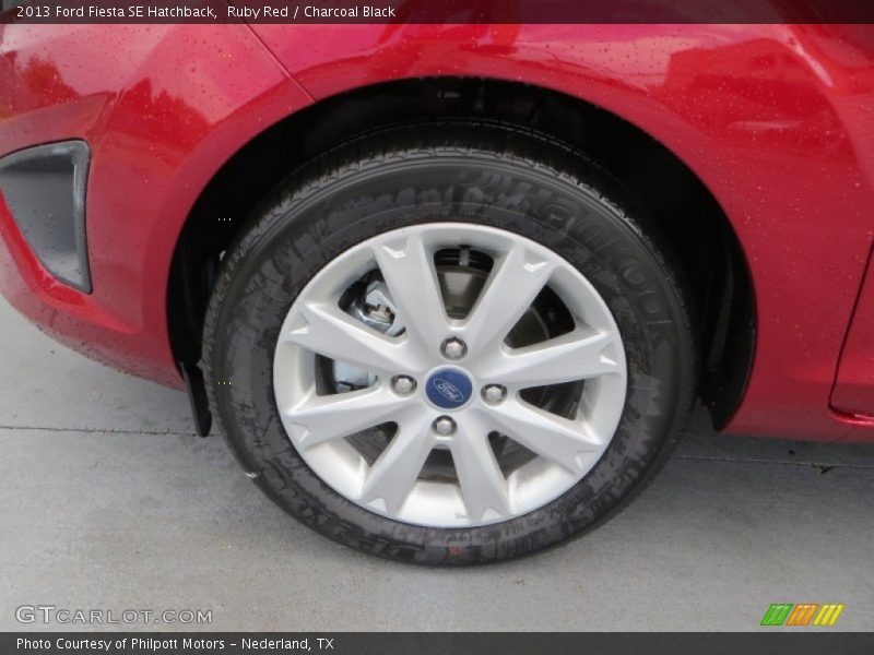 Ruby Red / Charcoal Black 2013 Ford Fiesta SE Hatchback