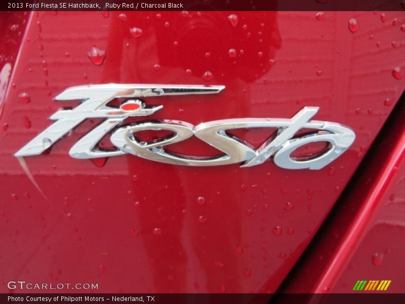 Ruby Red / Charcoal Black 2013 Ford Fiesta SE Hatchback