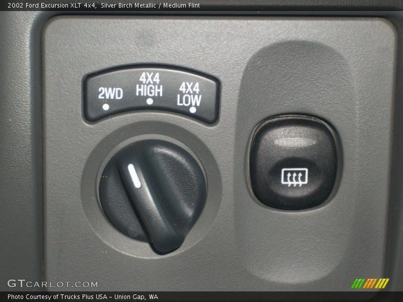 Controls of 2002 Excursion XLT 4x4
