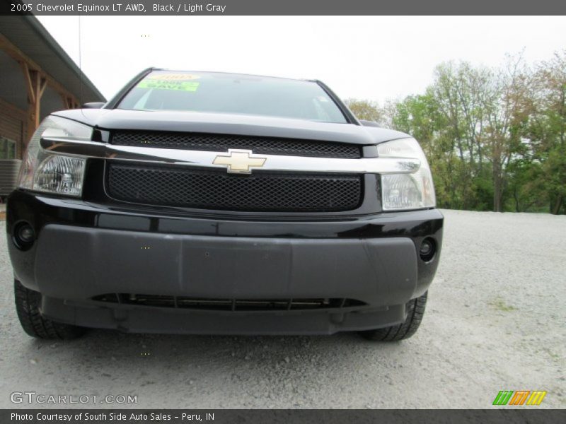 Black / Light Gray 2005 Chevrolet Equinox LT AWD