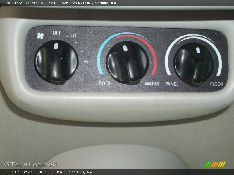 Controls of 2002 Excursion XLT 4x4
