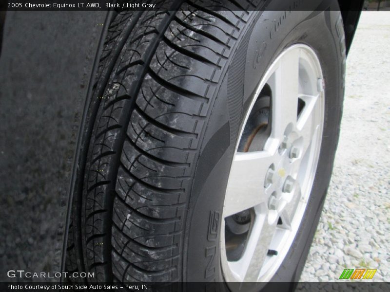 Black / Light Gray 2005 Chevrolet Equinox LT AWD