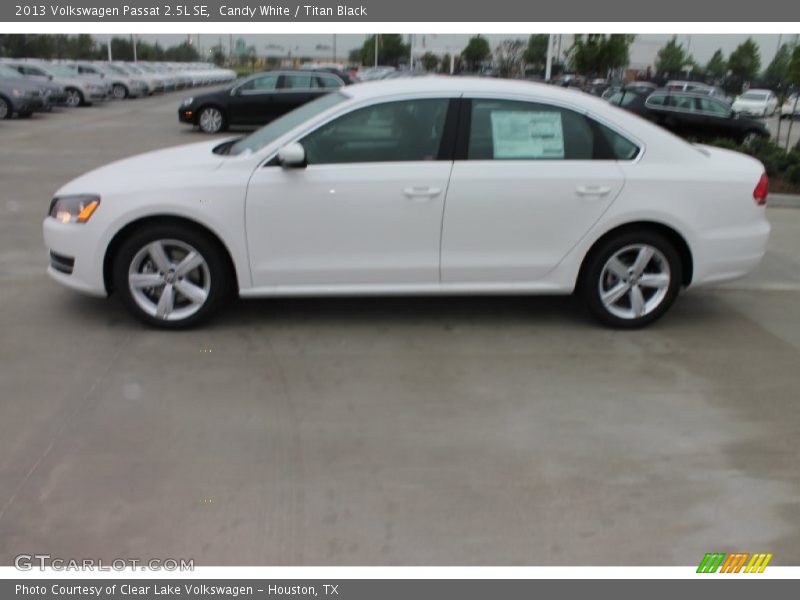 Candy White / Titan Black 2013 Volkswagen Passat 2.5L SE