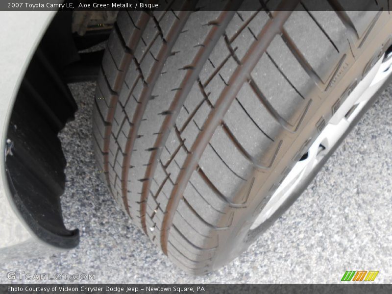 Aloe Green Metallic / Bisque 2007 Toyota Camry LE