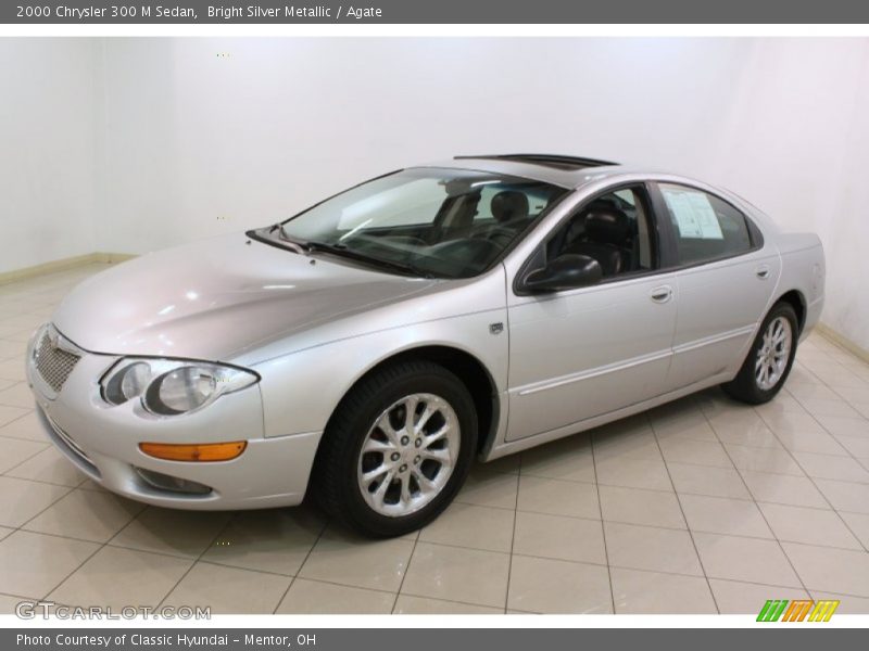 Front 3/4 View of 2000 300 M Sedan