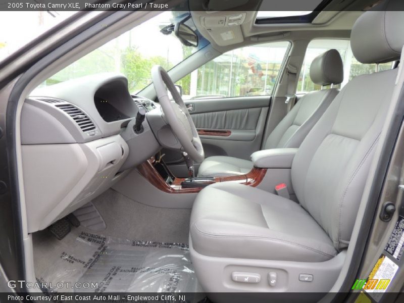  2005 Camry XLE Taupe Interior