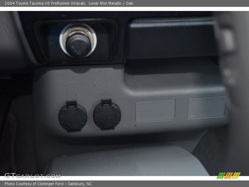 Lunar Mist Metallic / Oak 2004 Toyota Tacoma V6 PreRunner Xtracab