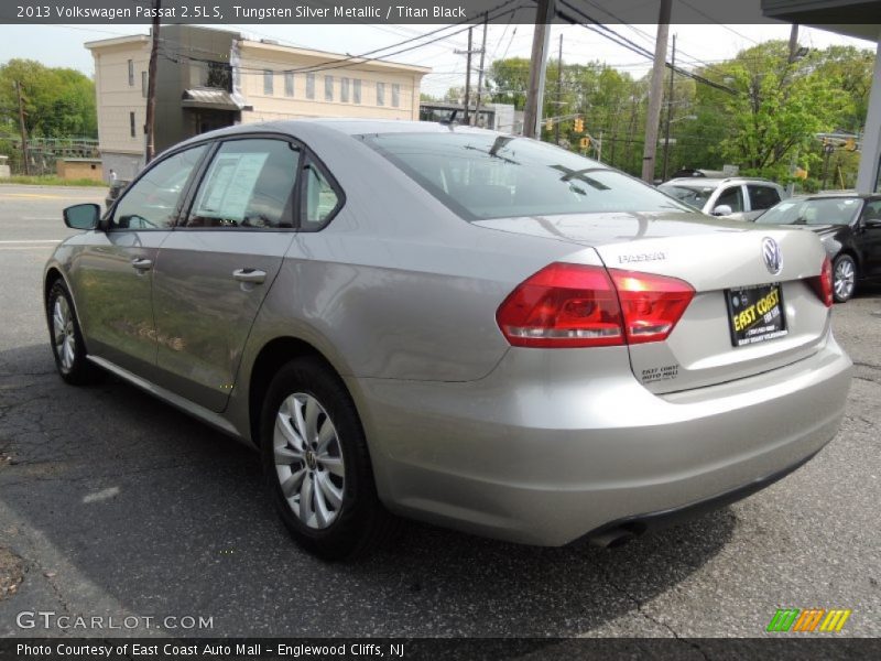 Tungsten Silver Metallic / Titan Black 2013 Volkswagen Passat 2.5L S