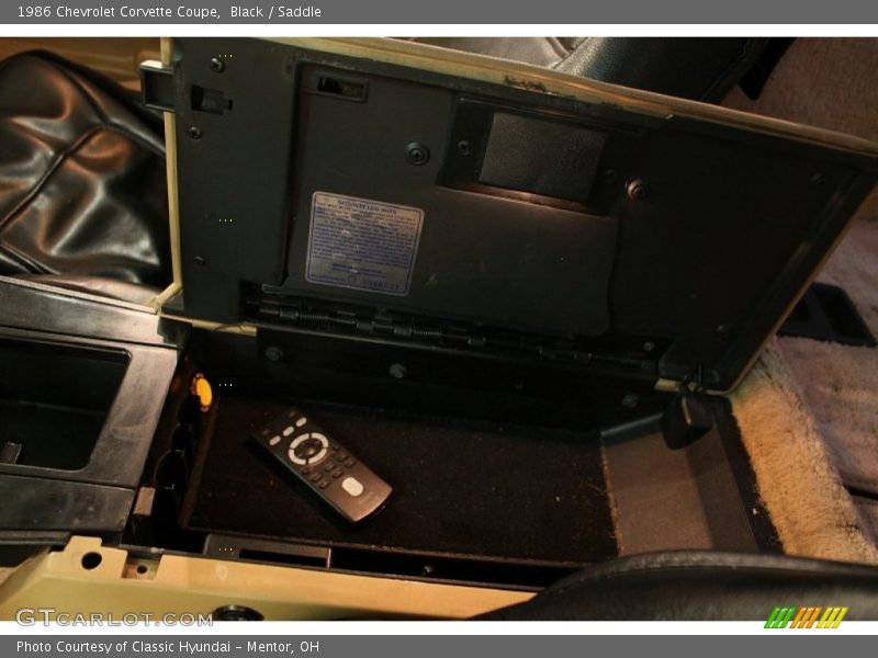 Black / Saddle 1986 Chevrolet Corvette Coupe