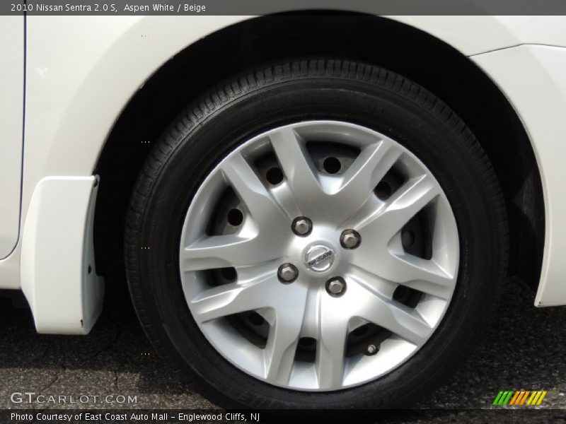 Aspen White / Beige 2010 Nissan Sentra 2.0 S