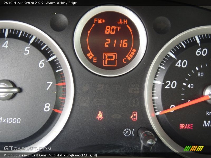 Aspen White / Beige 2010 Nissan Sentra 2.0 S