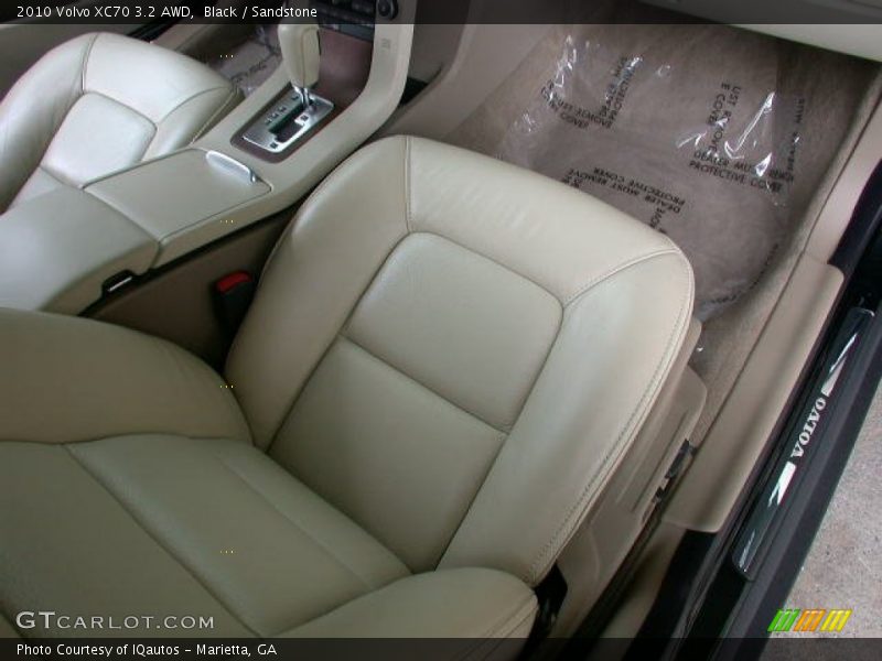 Black / Sandstone 2010 Volvo XC70 3.2 AWD