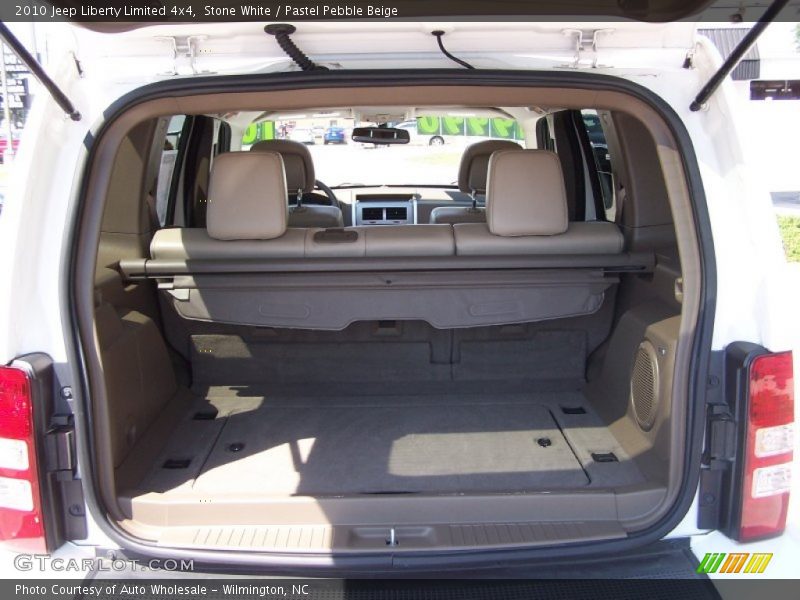 Stone White / Pastel Pebble Beige 2010 Jeep Liberty Limited 4x4