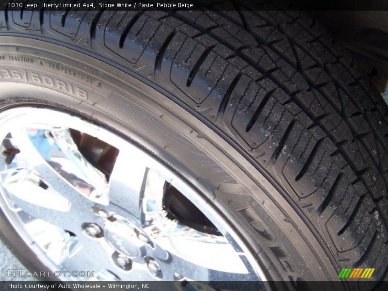 Stone White / Pastel Pebble Beige 2010 Jeep Liberty Limited 4x4