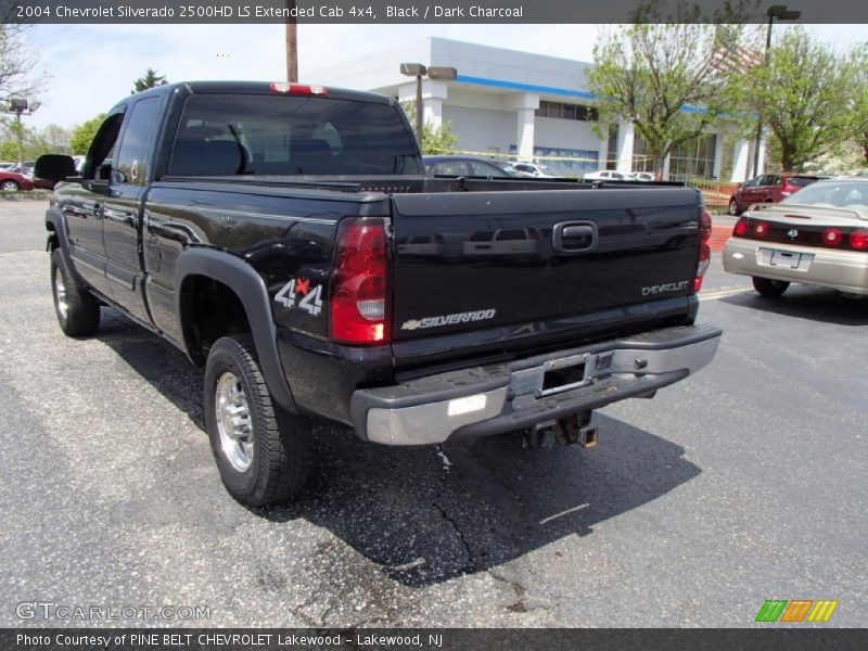 Black / Dark Charcoal 2004 Chevrolet Silverado 2500HD LS Extended Cab 4x4