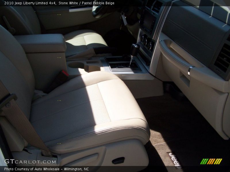 Stone White / Pastel Pebble Beige 2010 Jeep Liberty Limited 4x4