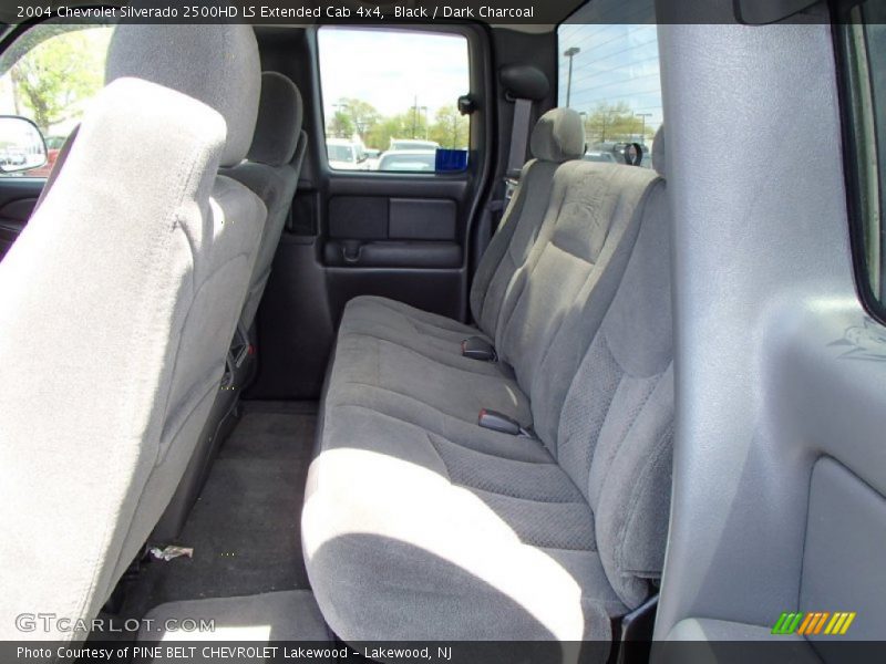 Black / Dark Charcoal 2004 Chevrolet Silverado 2500HD LS Extended Cab 4x4