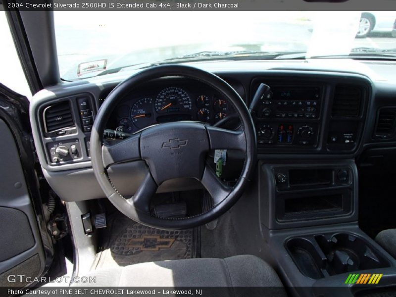 Black / Dark Charcoal 2004 Chevrolet Silverado 2500HD LS Extended Cab 4x4