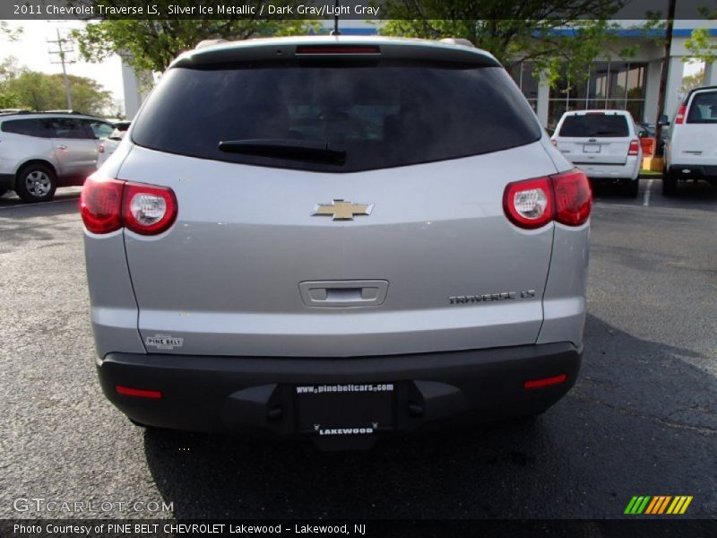 Silver Ice Metallic / Dark Gray/Light Gray 2011 Chevrolet Traverse LS