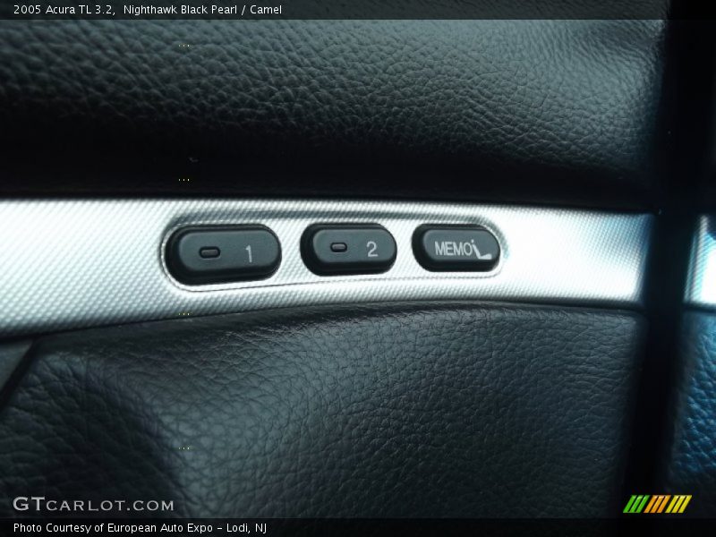 Nighthawk Black Pearl / Camel 2005 Acura TL 3.2