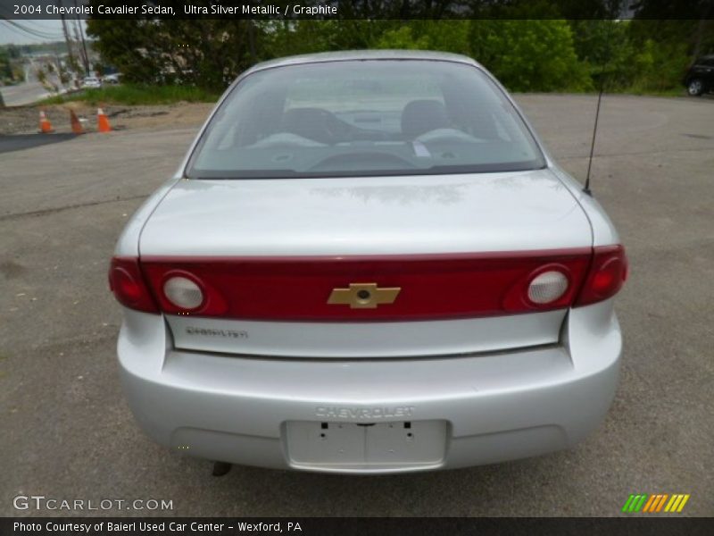 Ultra Silver Metallic / Graphite 2004 Chevrolet Cavalier Sedan