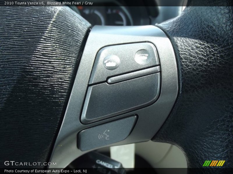 Blizzard White Pearl / Gray 2010 Toyota Venza V6