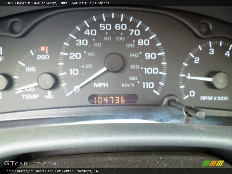 Ultra Silver Metallic / Graphite 2004 Chevrolet Cavalier Sedan