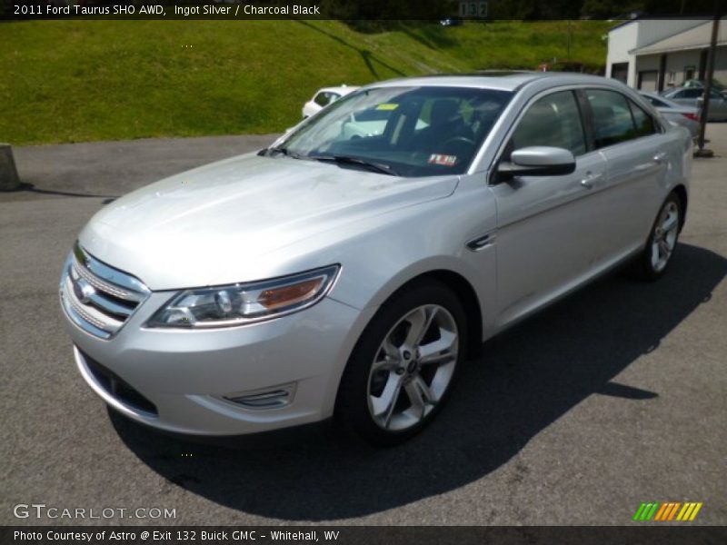 Ingot Silver / Charcoal Black 2011 Ford Taurus SHO AWD