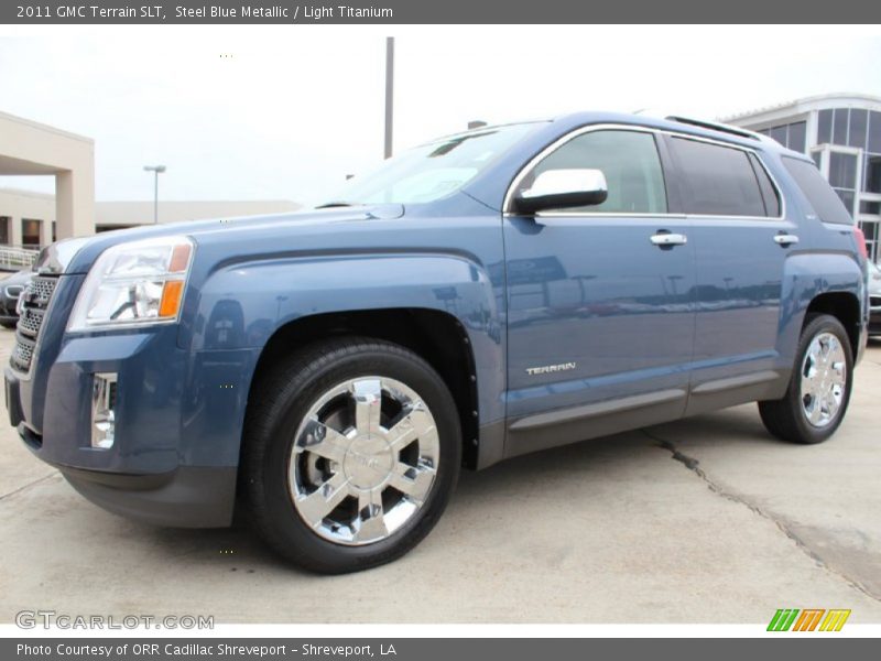 Front 3/4 View of 2011 Terrain SLT