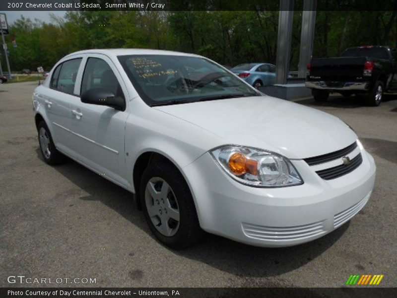 Front 3/4 View of 2007 Cobalt LS Sedan