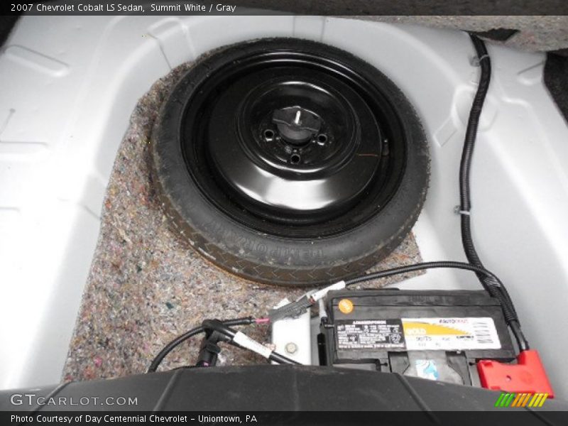 Summit White / Gray 2007 Chevrolet Cobalt LS Sedan