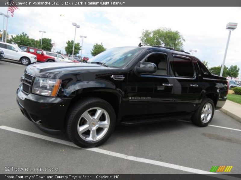 Black / Dark Titanium/Light Titanium 2007 Chevrolet Avalanche LTZ