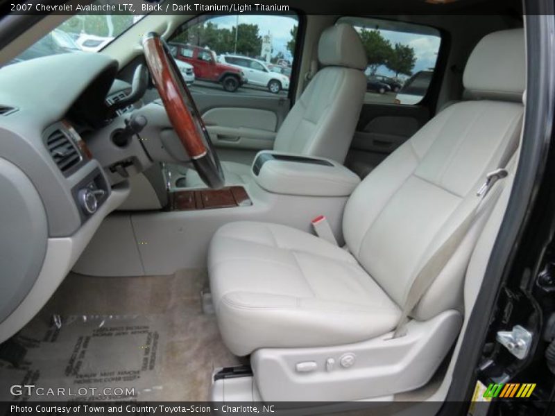 Black / Dark Titanium/Light Titanium 2007 Chevrolet Avalanche LTZ