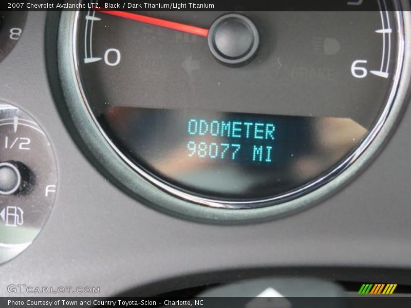Black / Dark Titanium/Light Titanium 2007 Chevrolet Avalanche LTZ