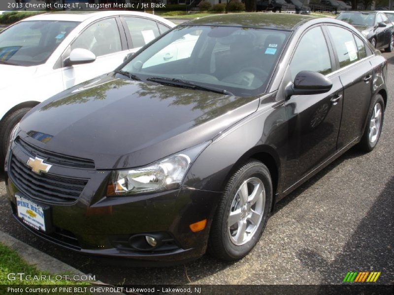 Tungsten Metallic / Jet Black 2013 Chevrolet Cruze LT