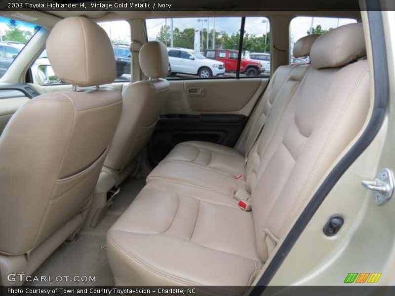 Vintage Gold Metallic / Ivory 2003 Toyota Highlander I4