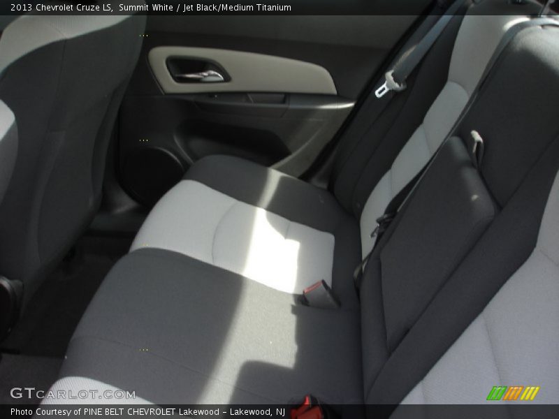 Summit White / Jet Black/Medium Titanium 2013 Chevrolet Cruze LS