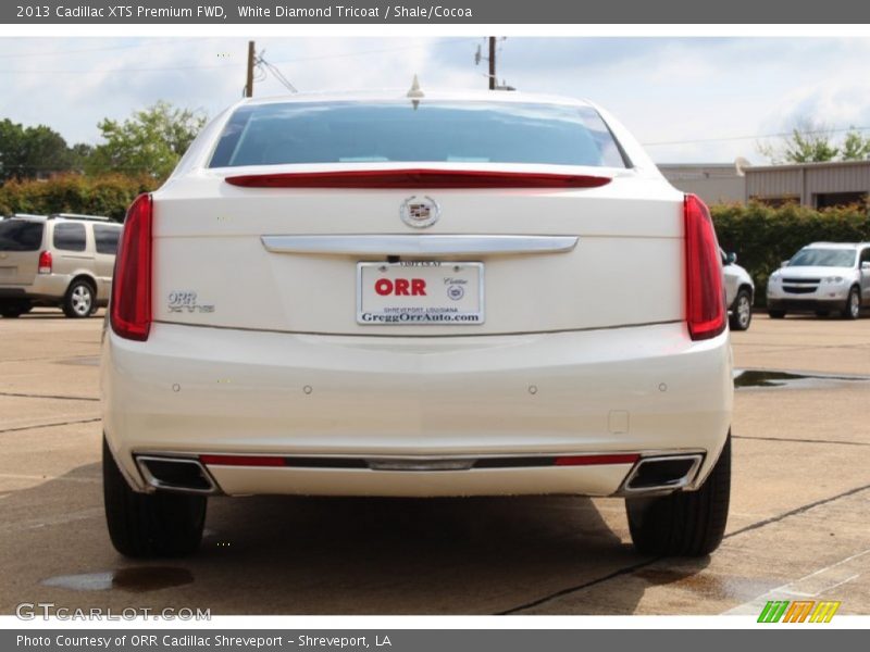 White Diamond Tricoat / Shale/Cocoa 2013 Cadillac XTS Premium FWD