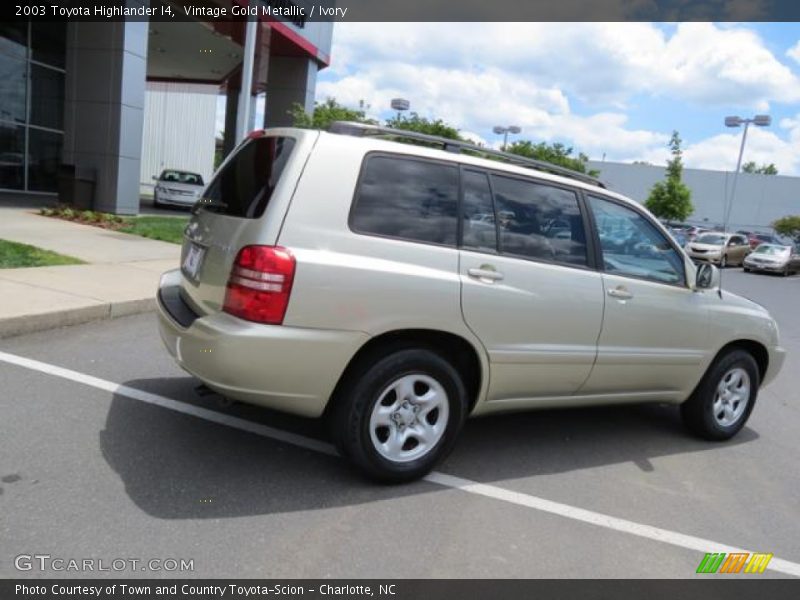 Vintage Gold Metallic / Ivory 2003 Toyota Highlander I4