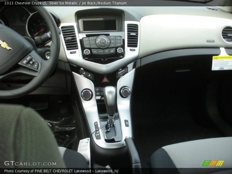 Silver Ice Metallic / Jet Black/Medium Titanium 2013 Chevrolet Cruze LS