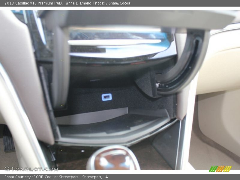 White Diamond Tricoat / Shale/Cocoa 2013 Cadillac XTS Premium FWD