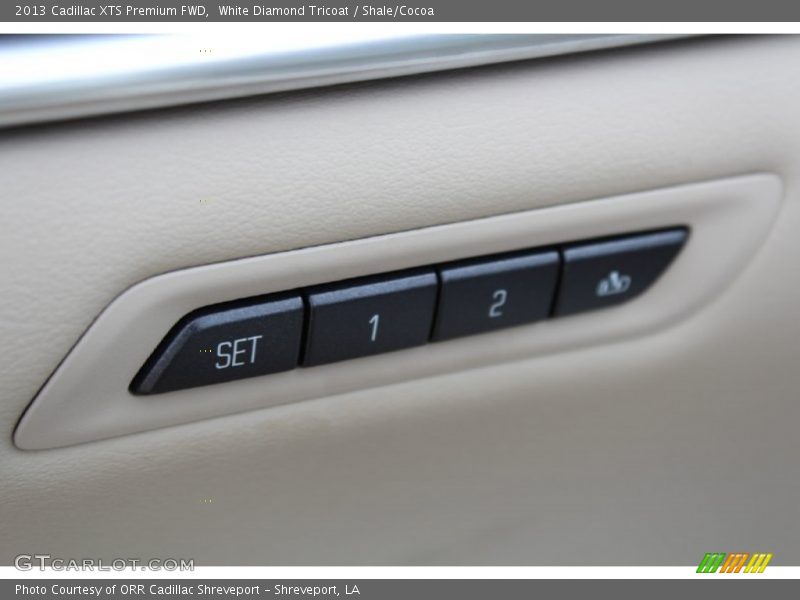 White Diamond Tricoat / Shale/Cocoa 2013 Cadillac XTS Premium FWD