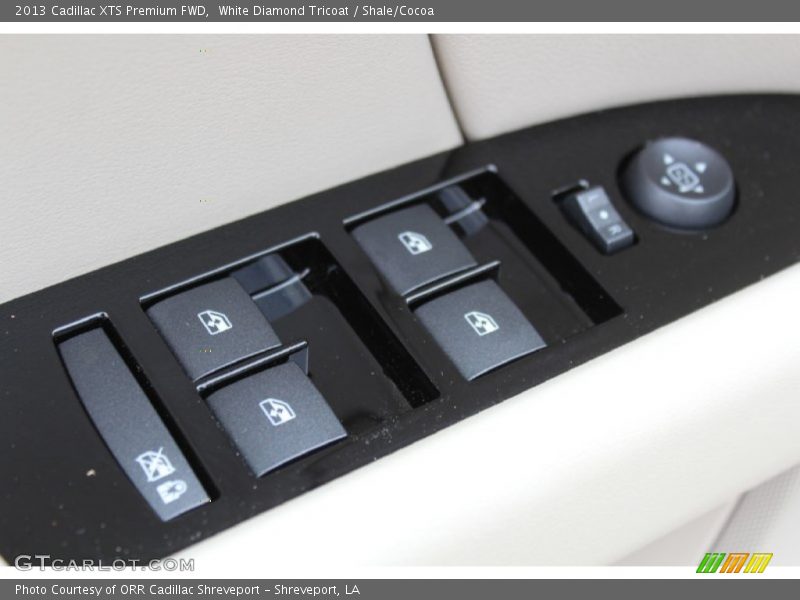 White Diamond Tricoat / Shale/Cocoa 2013 Cadillac XTS Premium FWD