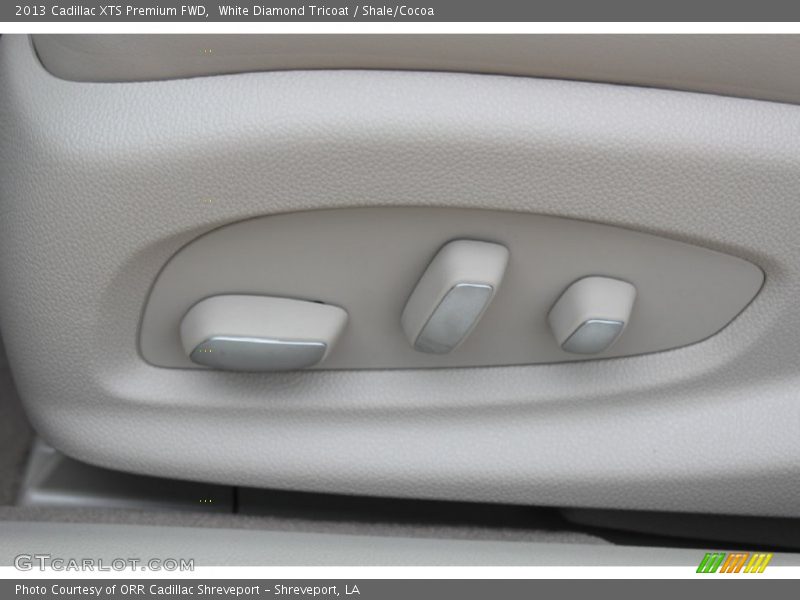 White Diamond Tricoat / Shale/Cocoa 2013 Cadillac XTS Premium FWD