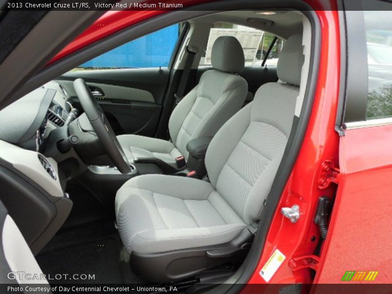 Victory Red / Medium Titanium 2013 Chevrolet Cruze LT/RS