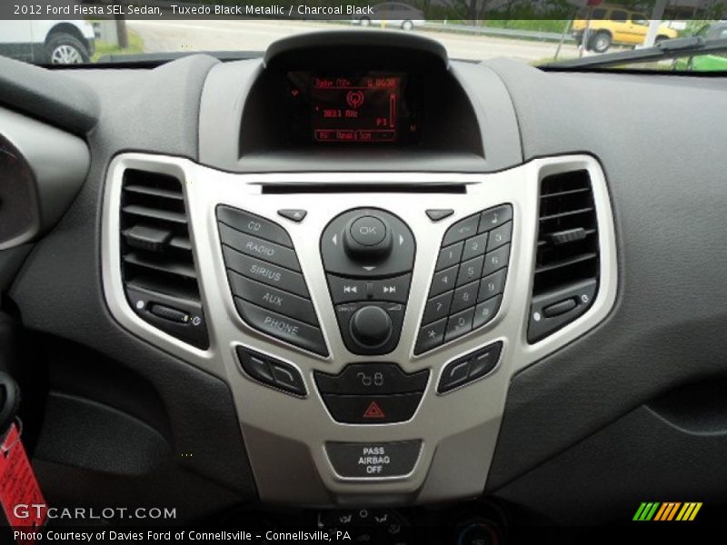 Tuxedo Black Metallic / Charcoal Black 2012 Ford Fiesta SEL Sedan